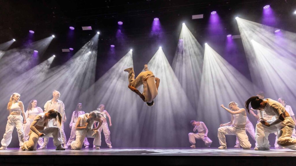 Akrobatisk danseshow