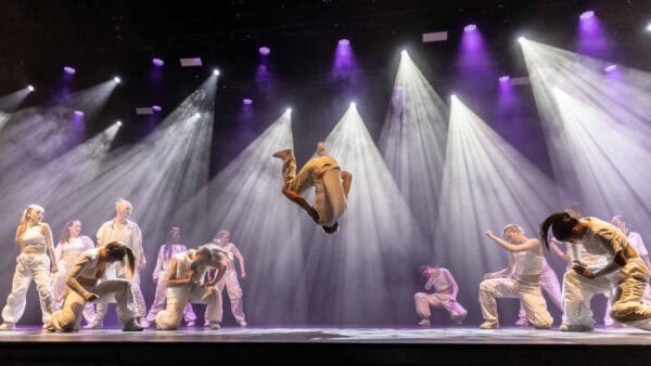 Akrobatisk danseshow